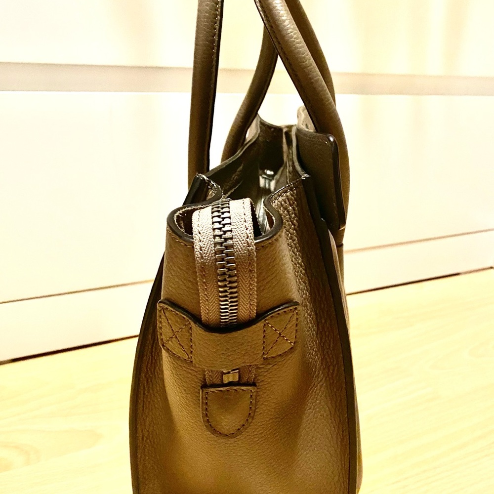 Handbag in good condition